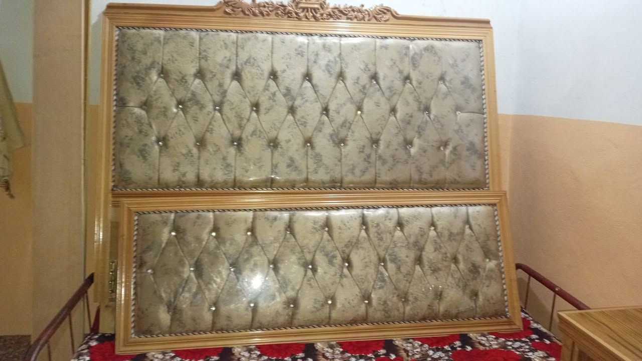 السلام عليكم متاح غرفه نوم +ملحقاته اخوه الجديد السعر
***********
