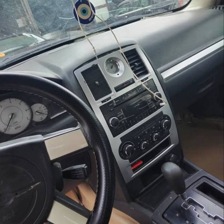 اوباما ٢٠١٠  اصل رقم اربيل السعر 85 وبيها مجال رقم الهاتف ***********   كوت مركز المدينه
