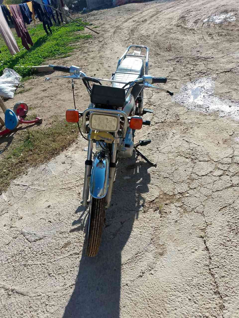 السلام عليكم موطور اربعه كير تايكر 2020 كهربايات كلهه شغاله السعر 275 ***********
