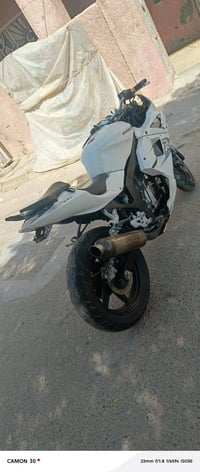 السلام وعليكم هايسونك السعر 800 محور مكينه 150 طك كارتون بعده دراجه كف...