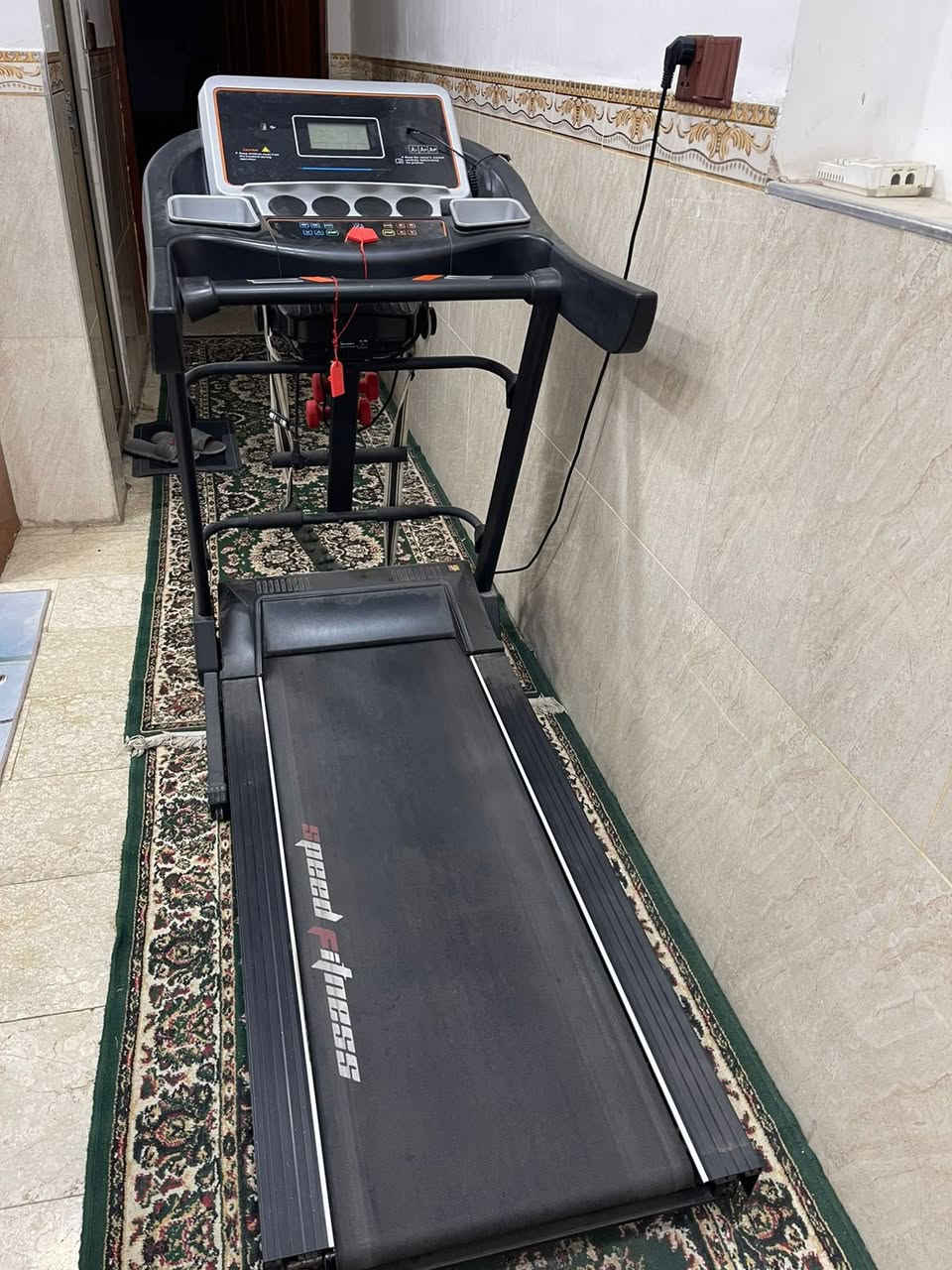 السلام عليكم
جهاز رياضي جديد دبل مأطور ويتحمل أوزان  عاليه وجبلي بي صعود عالي وناصي سماعات
سعره ب 325 وبي مجال مكاني بغداد حي جامعه ***********
