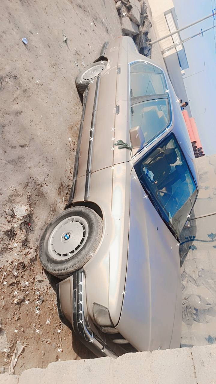 سلام عليكم بي إم 730 كير عادي مكينه بلاديه خير من الله كهرباياته شقاله موديل 91 مشروع وطني تحويل رقم نجف وراعيه بالنجف مكان سيارة بالناصريه مراوس بسيارة عاليه حسب الاتفاق ***********
