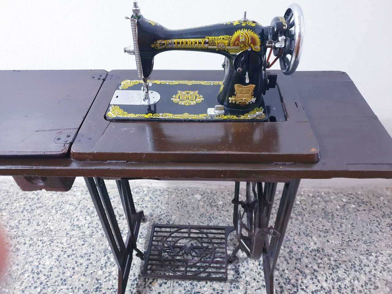 مكينه ام الفراشه الباب الاول للبيع نضيفه ميز وماطور السعر 125


**إذا كنت صاحب هذا الإعلان وتريد حذفه لأي سبب، رجاءا أرسل رسالة إلى الدعم الفني**