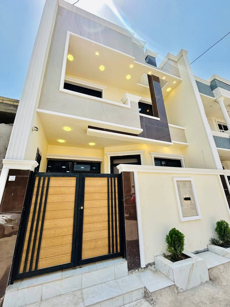 صبغ بنتلايت كرسته وعمل المتر ألف دينار صبغ بلاستك كرسته وعمل المتر ألفين دينار صبغ جوتن خمسة ألف دينار الاتصال على الرقم *********** أو المرسلة
