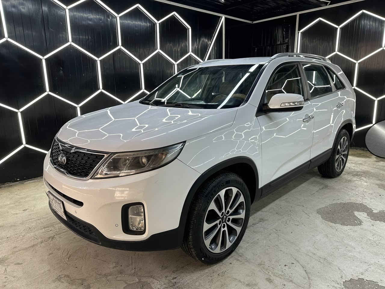 السلام عليكم من رخصت الادمن المحترم

سورنتو 2013 خليجي سونار مرفق

محرك 4

موصفات 

مري شفط

7 راكب

اشاير بالمري 

حساسات

شاشه

كامرا خلفيه

رادار خلفي

نضام ايكو

تحكم ستيرن

تبريد 3 قطع

مثبت سرعه

السعر 160$ بيهة مجال بسيط

مكان السياره بعقوبه

رقم بغداد تحويل مباشر

الاستفسار

***********
