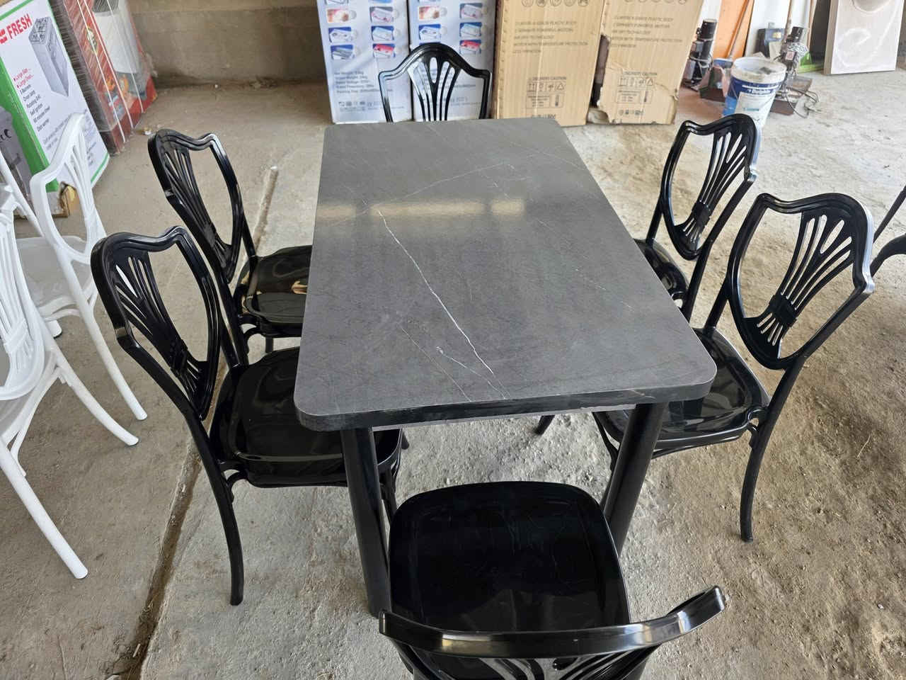 موديلات جديده من ميوزة الطعام 
وطبلات الضيافه ..
جديد غير مستعمل  ..
العنوان بداية فرع ابو الماش الجهه اليسار مقابل افران ومعجنات الحوراء ومقابل صيدلية عبدالرحمن  ..
***********
*********** وات ساب
