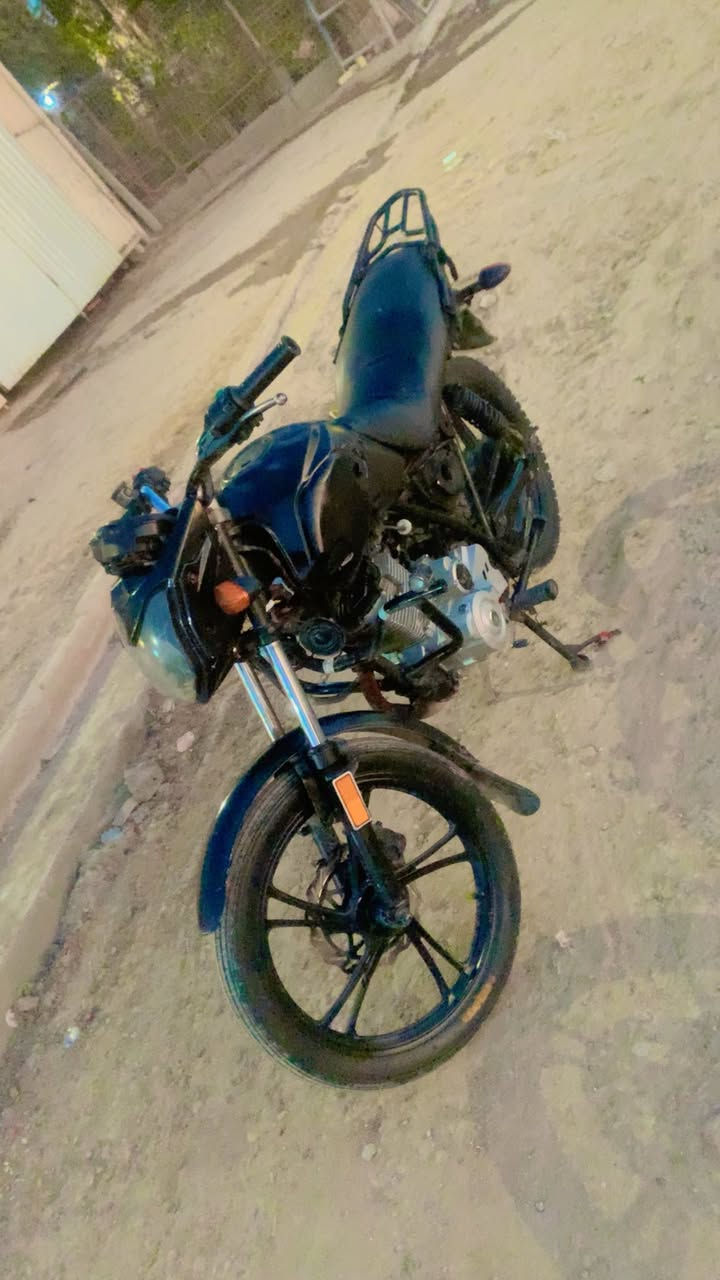 سلام عليكم
شبابنة طيبة دراجة للبيع او للمراوس بيرانية حسب القناعة  اوراق انغسلن كاملات حتة كمرك مدفوع بس تفتتن اكفلهة سرقة او عشاير موديل 2019
دراجة خير من الله  سعر 400 او بيهة مجال مكاني بغداد الحسينية مال راشدية


**إذا كنت صاحب هذا الإعلان وتريد حذفه لأي سبب، رجاءا أرسل رسالة إلى الدعم الفني**