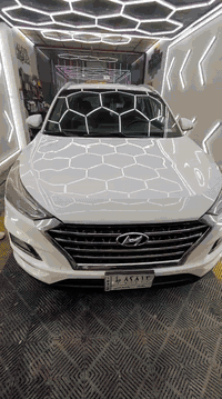 ياالله السلام عليكم
للبيع توسان موديل 2020خليجي 
موصفات الگاصد فول عدا الفتحه 
مكفوله عدا اقل شبر البنيد صبغ
ماشيه 119k
السعر 192وبيها مجال بسيط
مكان السياره بغداد العامريه 
الاستفسار :***********
