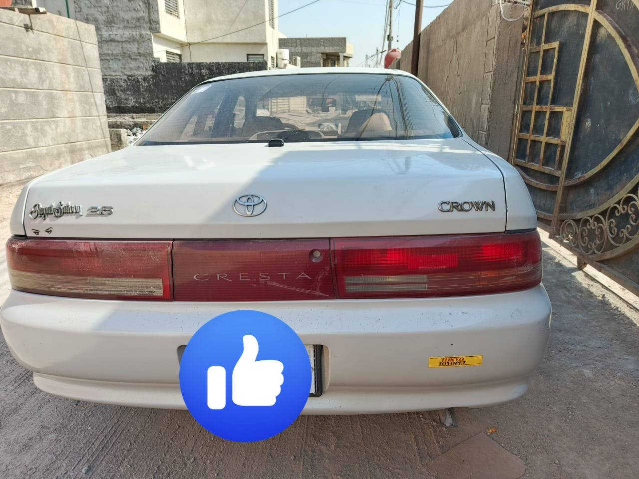 السلام عليكم سيارة كرستة للبيع سيارة نظيفة مسستمة محرك كير جاهزة تايرات جدد تبريد خير من الله سيارة جاهزة حدادية 70٪ للاستفسار 
***********
