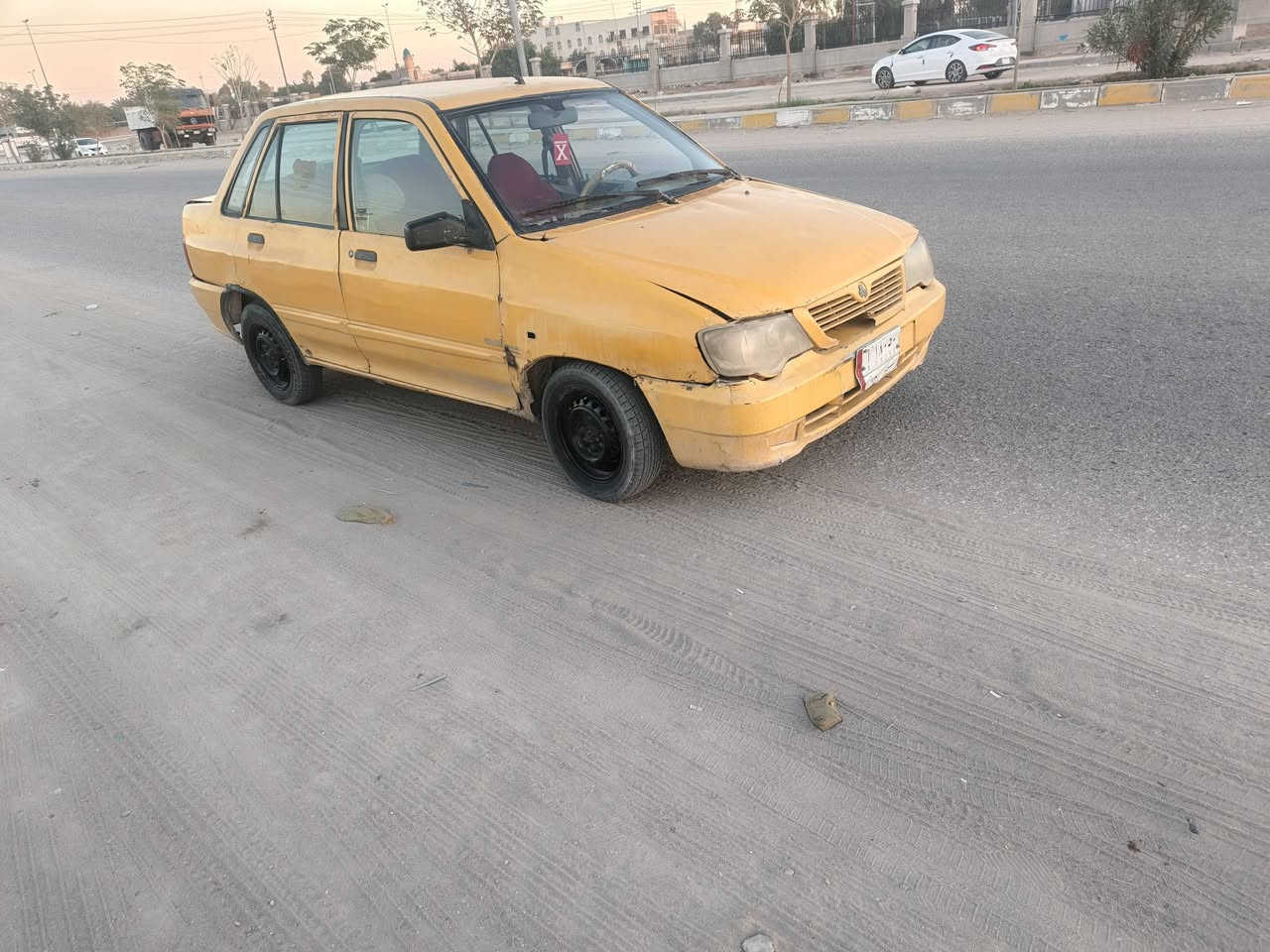 سلام عليكم سايبه موديل 2011.مكينه وكير وحداديه وكهربائيات شغاله تخم تاير شواصي مابيه شي سياره ناعمه كلش السعر 9.     ***********
