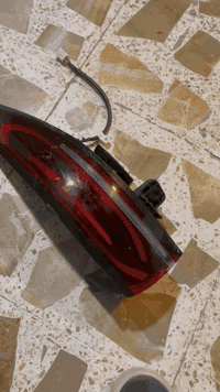 السلام عليكم شباب عندي بك لايت جهه اليمين وعلامات مال جن بلاص للبيع ***********
