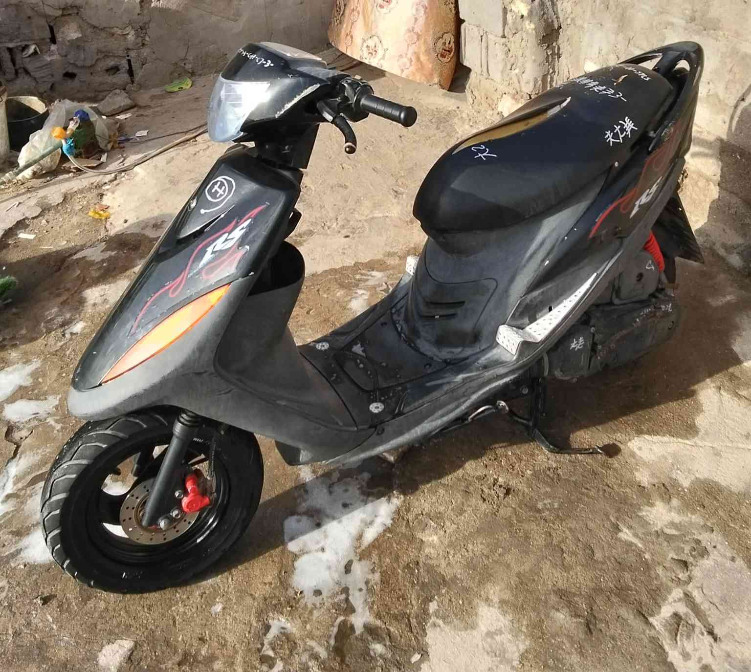 السلام عليكم ماكس عدله للبيع بري ما مفتوح بيها ما مفتوح نهائيا دراجه مال رمله صاره دراجه جديده صار اربعه للطول كفرات بلاد كهربائيات من الطول للطول سلف وهندر شغاله سلف بلادي كابريتا بلادي كلها بلاديه قفل سكان قفل صندوق كله شغال دبلات شغاله اماميه وخلفيه نهضه ومعدل خير من الله فحص وين ما يعجبك افحص اكرر ما مفتوح برغي بيها وين ما تريد افحص العنوان ساحه السعر 800 وبيها مجال***********
