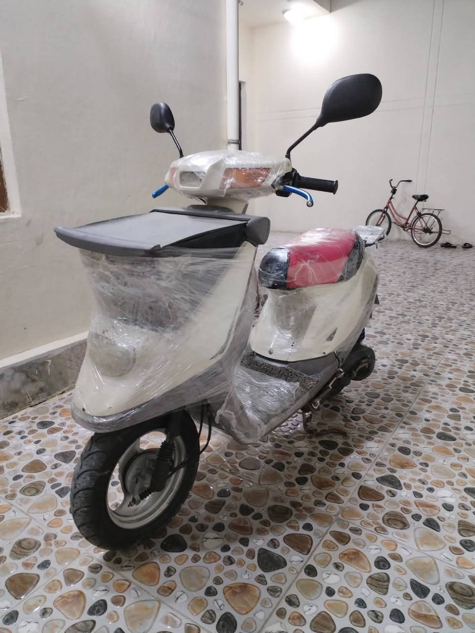 دراجه ياماها للبيع جديده بلاديه الدراجه السعر٣٥٠ مراوس عبد الحليم هذا رقمي ***********
