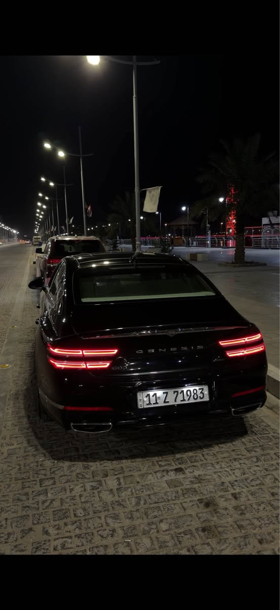 جينيسيس g80 فول موديل 22 ماشية 70 الف كيلو السيارة داخله كفالة وبالفحص طلع بيها كيلر من امريكا 
السونار ناشره مع الصور السيارة على وضع الشركة نقص برغي مابيها جديده كلش السعر 240 وبيها مجال بسيط 
وماكو هيج بالعراق كله 
***********
*********** البصرة, العراق
