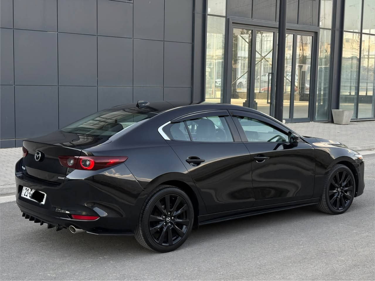 مازدا CX-3 موديل 2024 

مواصفات Select sport 
عداد المسافه 25,000 ميل 

البنيد صبغ بدون دواخل 
ويا ربع باب السايق 
سيت راديتر بلادي حجر و رادار بشرط 
كير و محرك على حطت الشركة
السياره ماشاءالله كلش جديده 
رقم سليمانيه باسمى 
تحويل و غرامه بشرط
عنوان سليمانيه

واتساب : *********** السليمانية, العراق
