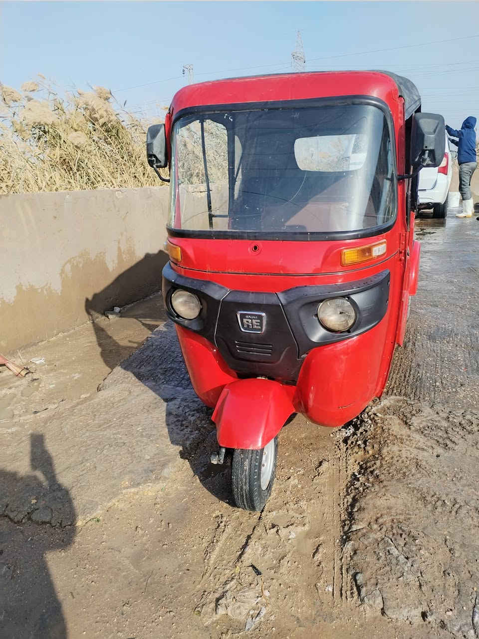 تكتك للبيع موديل 18 داخله ب 19رقم وسنويه مصبوغه جماليه سعر3700  اتصال ***********
