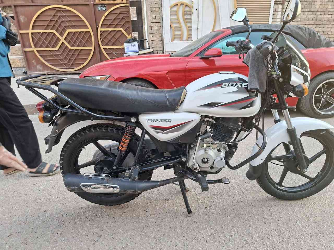 سلام عليكم بوكسر للبيع مديل 23 بيهه رقم سنويه بغداد تحويل ثاني يوم دراجه نضيفهه ما بيهه اي نقص تجي تكلب شوف بعينك احلى من صور دراجه ما كايمه مكينتهه ناعمه سعرهه مليونين 700 بيهه مجال استفسار على هذا رقم واتساب ورصيد ***********
