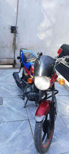 السلام عليكم . دراجة بوكسر اوراق  2019 للبيع . السعر مليون وبيها مجال قليل  للتواصل ***********
 المكان . قضاء المدينة . الهوير .
