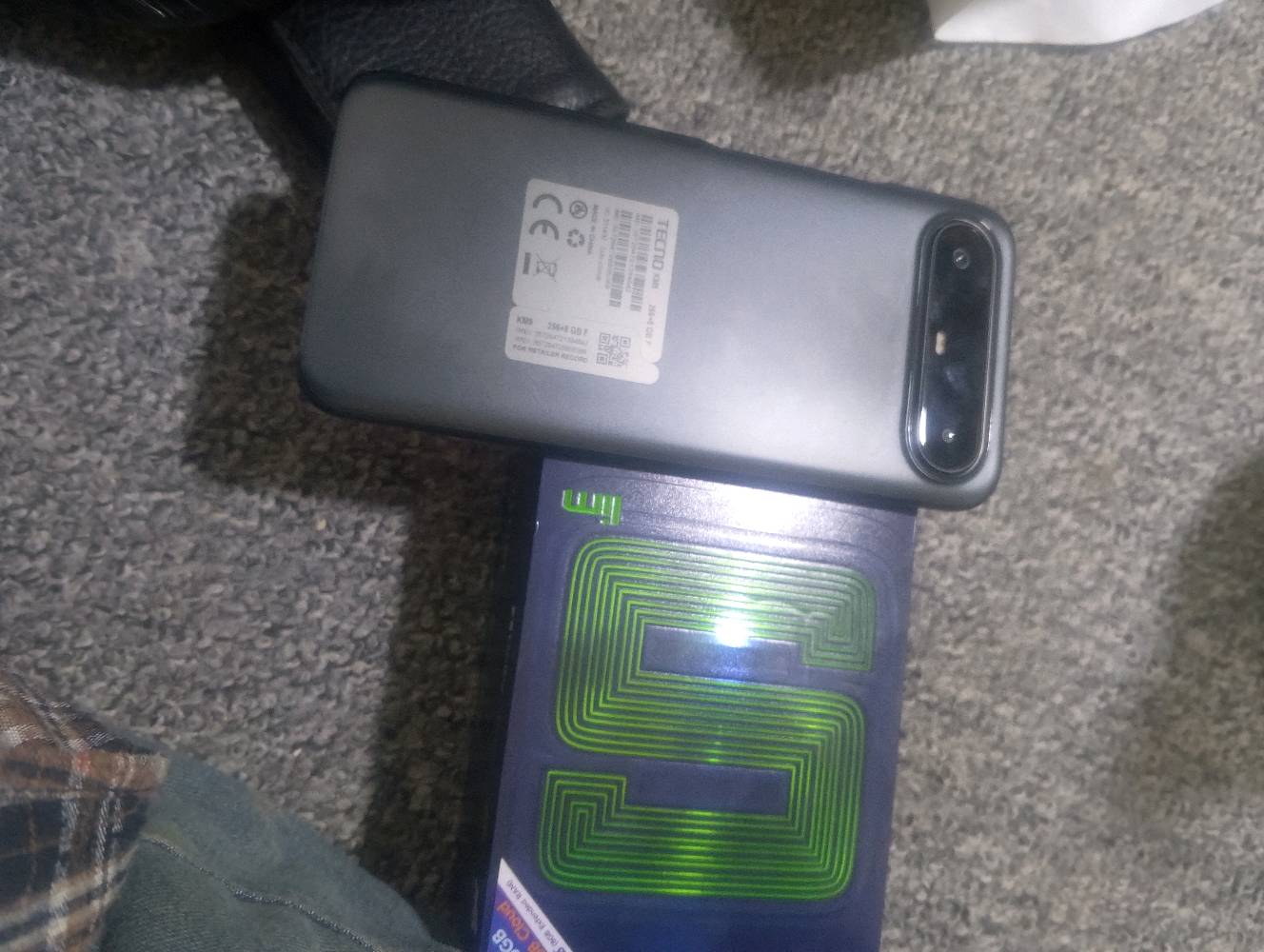 ببيع موبايل TECNO Pova Slim 5G بوضعية جداً ممتازة وبدون أي خدوش. الجهاز يتميز بذاكرة تخزين 256GB وكاميرا عالية الأداء. بطارية بسعة 5160mAh مع شحن سريع 45W. الشاشة نوع AMOLED وبمعدل تحديث 144Hz لتجربة مشاهدة سلسة. 

إذا مهتمين، مستعدين نتفاوض على السعر.