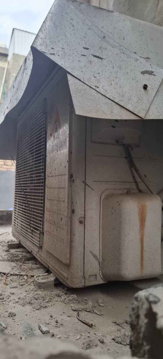 من رخصه الآدمن
السلام عليكم 

للبيع سبلت ١ طن 

بس تبريد مابيه تدفأه 

القطعه الداخليه ( kelon ) 

و الخارجيه ( الحافظ ) 

يشتغل بس تبريد 

جهاز نظيف مابي لا ليك و لا تنقيص غاز 

السعر : ١١٠ و بيه مجال 

العنوان : الدوره ، المهديه الاولى 

للأتصال : ***********
