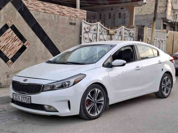 السلام عليكم للبيع او المراوس كيا فورتي موديل ٢٠١٨ محرك ٢٠٠٠ دوش داخل لونين تحكم استيرن تبريد ثلج تدفئه شغاله كهربائيات كلها شغاله سياره جاهزه اي نقص مابيها صدر امامي خلفي جديد تخم تاير جديد سونار مرفق بالمنشور السعر ١١٧ وبيها مجال بسيط 
مكاني الدوره ابو دشير 
رقم الهاتف *********** بغداد
