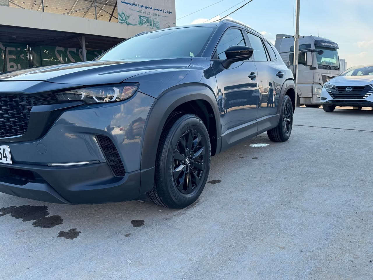 مازدا CX_50
2023  
٢ پارچەی  بۆیاخە
ڕەنگی چیمەنتۆی
مواصفات PREFEERT PLAS
لایت زینۆن ، ویل کڕۆم ، پانۆارامە، ڕادار ، ئاوینە ڕادار ، ئاوینە ئیشارات ، دەسک بصمە ، کوشن هیتەر ، سوکان ڤۆلیوم ، سوکان تەلفون ، بصمە ، بریک بصمە ، کوشن جلد ، شاشە ، SPORT ، صندوق جگ ، بگ لایت لید ، کامیرە
ـ4x4
مەکینە 2.5 بێتۆربۆ
بۆ زانیاری زیاتر کۆمینت یان پەیوەندی بکە ☎️. 
*********** 
190 مەجال السليمانية, العراق
