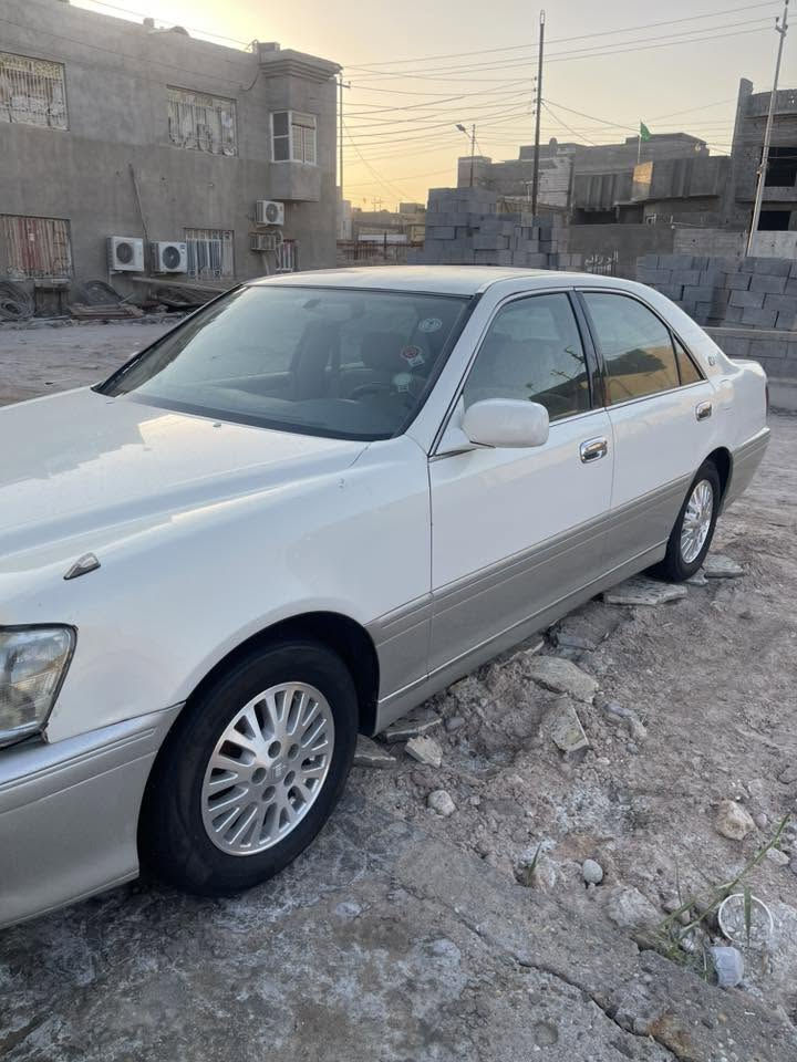 السلام عليكم
ملكه 2003 

السياره حاويه بيهه شرحه باب السايق فقط

ديفور الجبير

جاهزه للاخير 

اصل كرستال 

تخم تاير حداده

متومه انكليزي وسنويه عاج

للبيع فقط

***********

البصره
