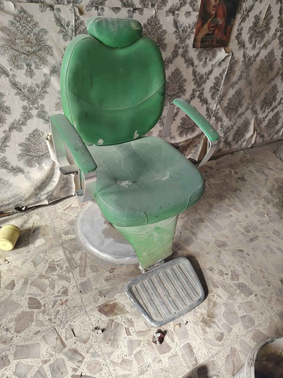 جام خانه و كراسي للبيع ارتفاع الجامه 257 والعرض 281


**إذا كنت صاحب هذا الإعلان وتريد حذفه لأي سبب، رجاءا أرسل رسالة إلى الدعم الفني**