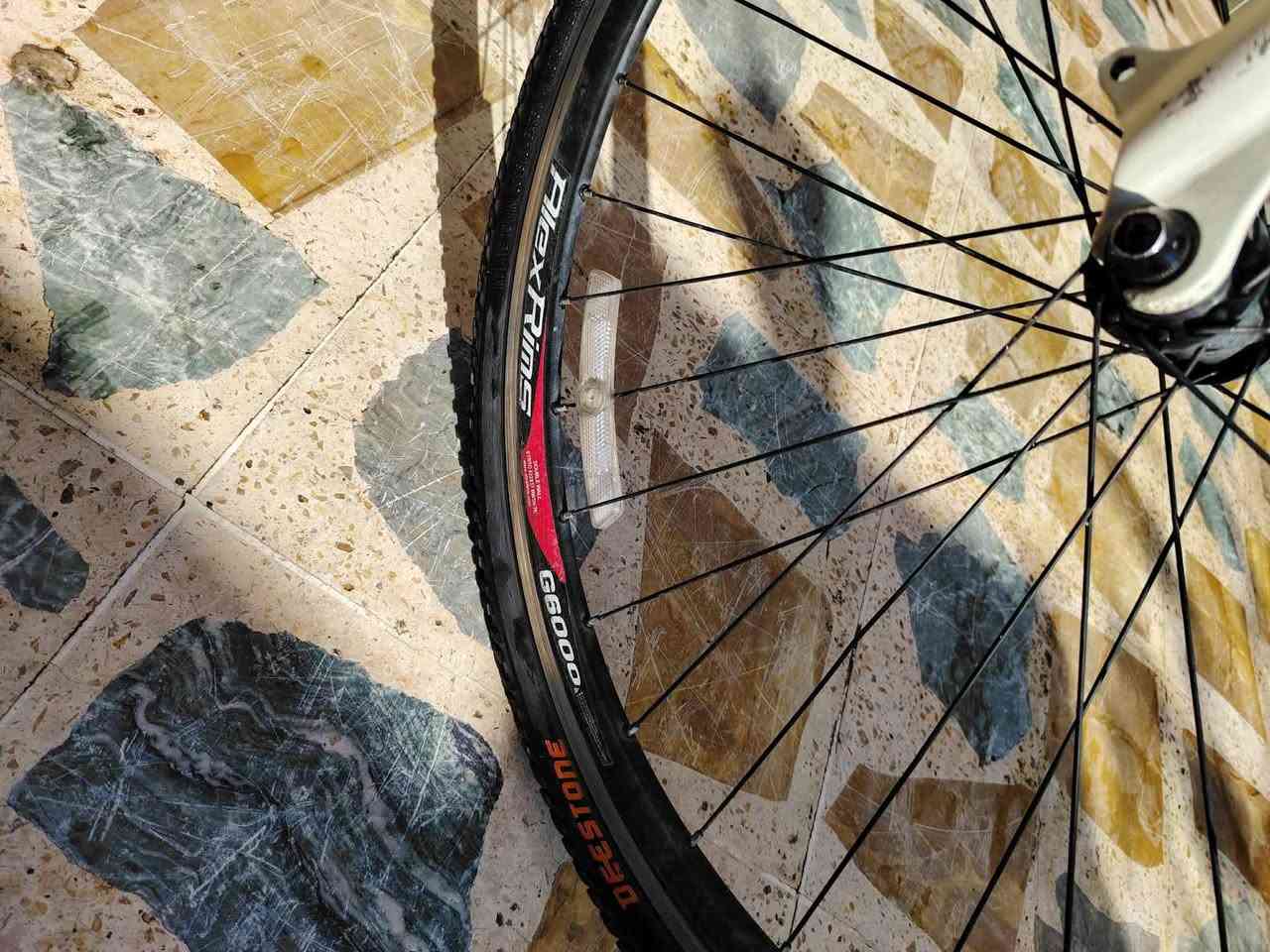 بايسكل Giant
حجم ٢٨
كير Shimano
دبل ويل 
بريك Shimano
140 الف وبيه مجال
اربيل / هولير أربيل, العراق


**إذا كنت صاحب هذا الإعلان وتريد حذفه لأي سبب، رجاءا أرسل رسالة إلى الدعم الفني**