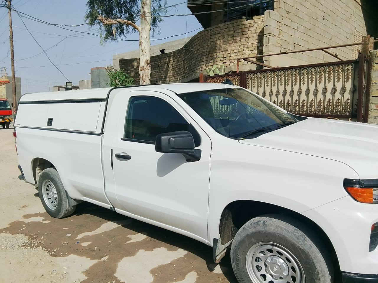 السلام عليكم سلفرادو موديل24فول بس الفتحه تك قماره رقم اربيل بسمي هزه جديده حادث بس جاملغ مع ربع باب موجوده في بغداد ماشيه25 مراوس حسب القناعه باقي التفاصيل خاص واتساب***********
