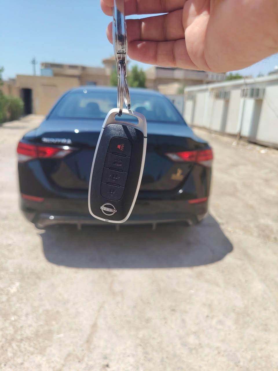 نيسان سنترا موديل :2025 🔥
اللوان :اسود    
سعر :140 
حجم المحرك : 2.0L ( 4,سلندر )
سياره كامله و جاهزه دينار مصرف مابيها ✅
ملاحظة السيارة : مبدل بابين صفحه عكس السايق 

المواصفات : S
‏‎بصمة تشغيل 
‏‎شاشة كبير‏
اوتو هولد :    Auto Hold
اوتو ستارات : Auto Stard 
رادار امامي (تحديد مسار)
‏‎رادار جانبي (نقاط عمياء)
‏‎رادار خلفي (التحذير من الاصطدام)
‏‎حساسات امامي
‏‎حساسات جانبي 
‏‎حساسات خلفي 
نظام : Eco
نظام : Normal
نظام : Sport
تحكيم ستيرين
تبريد لمس
تبريد مركزي
لايتات عدسة 
بكلايتات كرستال
بصمات:2 الاصليات
وبعد هواية مواصفات…
السياره داخله جديد شهداء باسَم ابن عمي يعني اسويلك وكاله عامه بيه 
‏‎تفاصيل اكثر الاتصال علی ارقام التاليه 
***********_فقط واتساب 
عنوان📍بغداد ابو غريب قرب مقبرة الكرخ
