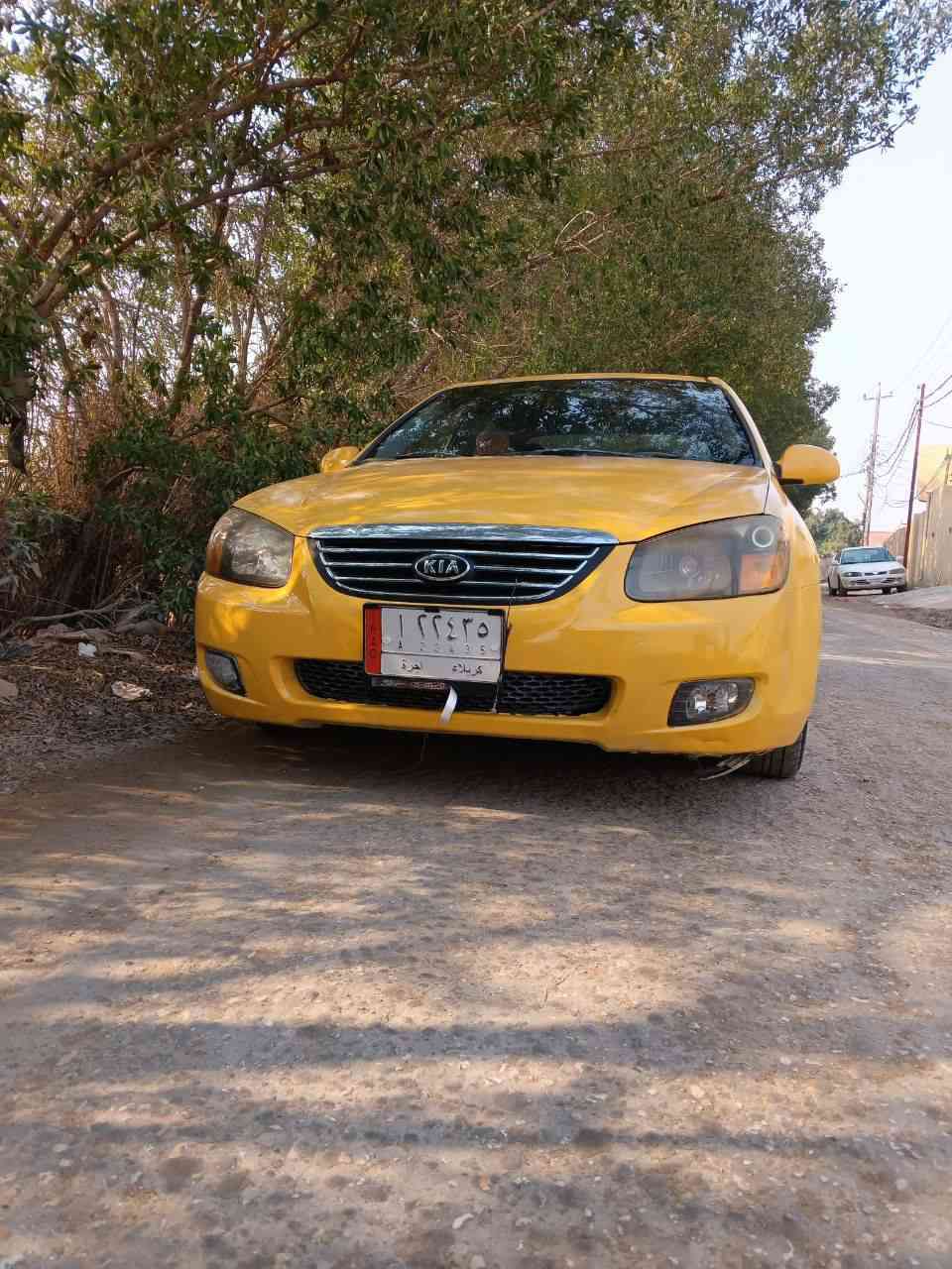 سبكترا 2008
سيارة ب اسمي سنوية لغاية 29 
صبغ فرن جديد بعدها بدون بوليش 
السيارة حلوة. كاعدة مصفرة هيئة وغرامات مداور ثاني يوم لغود شواصي قمارا مكفولات شوية بيها جوة باب السايق بالدوسة صفاح موس قطرة خياس ما بيها 
73 وبيها مجال باقي التفاصيل على الرقم 
***********
***********
عنواني بابل مركز
