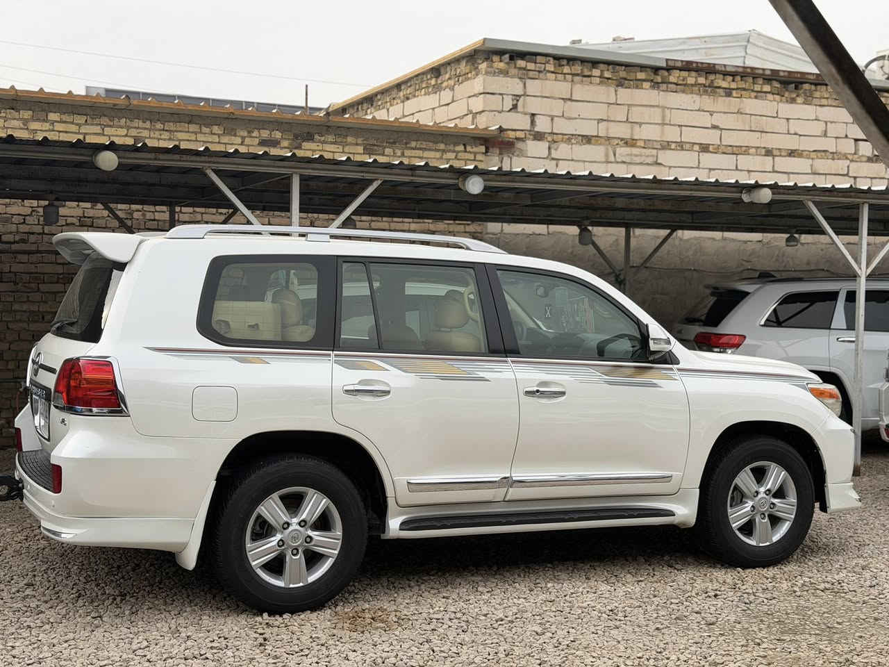 للبيع لاندكروز ٢٠١٤شركه ابريم اصل كفاله عامه فقط شخط صغير باب سونار مرفق محرك ٦سلندر
مكاني الحله السعر٣٨٨ورقه وبيها مجال لاستفسار ***********
