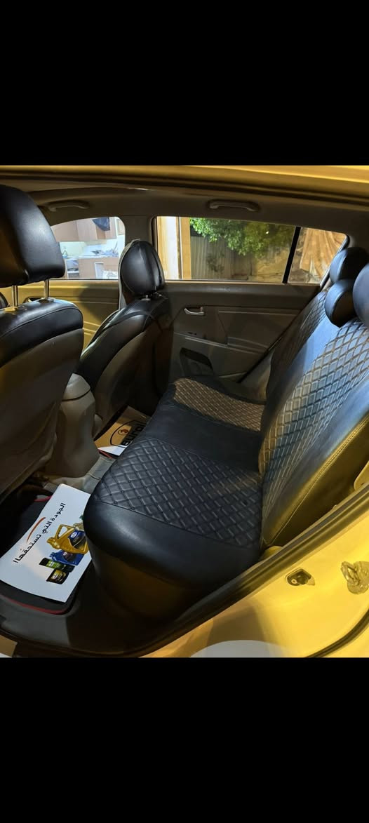 سلام عليكم سبوتج موديل 2011 رقم سليمانيه الدولي سنويه هزه جديد تحويل ثاني يوم بسمي السياره بيه 3قطع صبغ فقط بدون ضرر سونر موجود الباقي كفاله مكان بغداد الشراي يتصل *********** السياره فول عده البصمه
