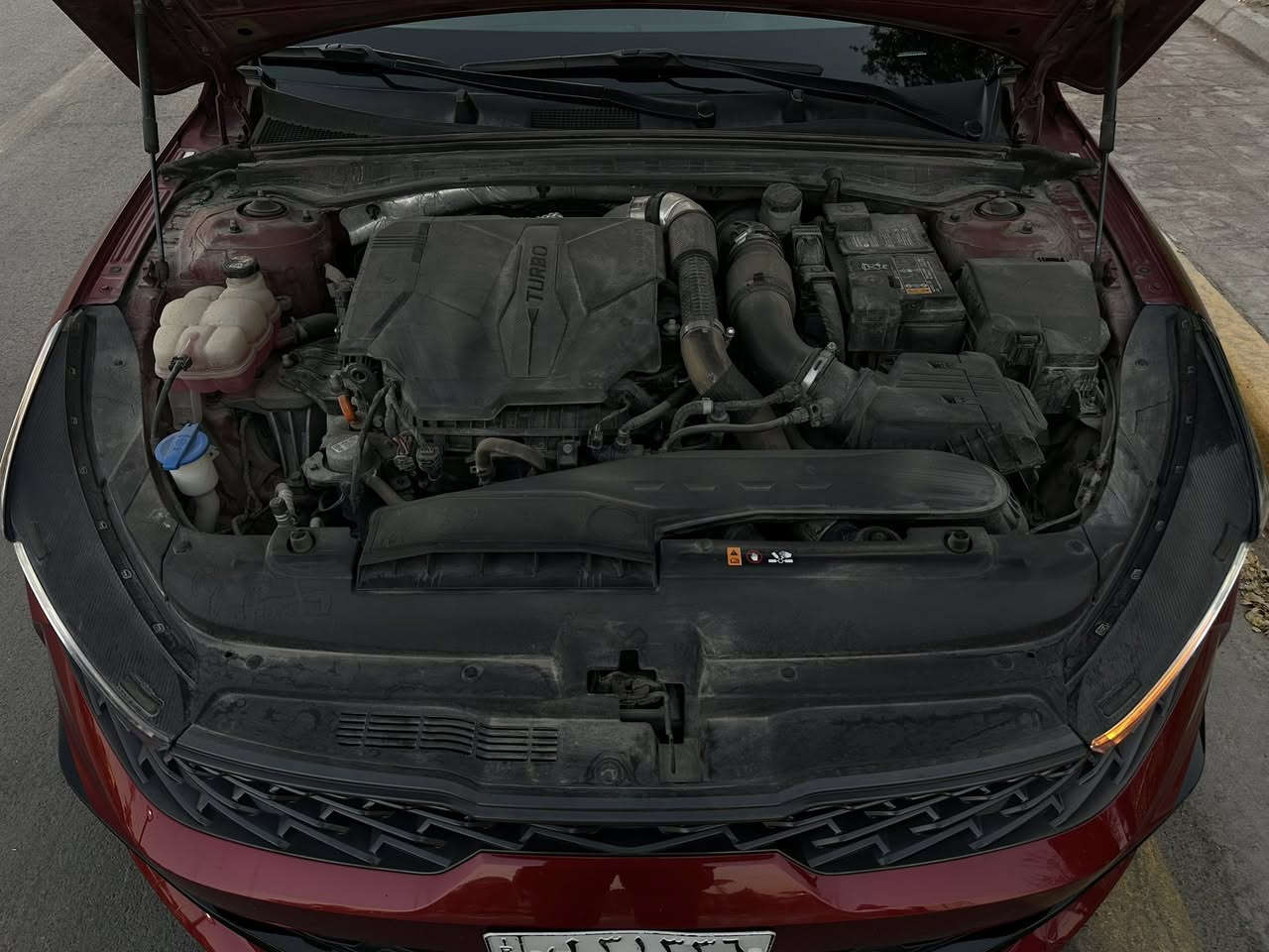 فول السياره محرك 2500 تيربو K5 Gt 2023
وارد امريكا حادثهه 
طخه بلصندوك و مصبوغ فقط
جوه البك لايت يعني مبيهه قطرة صبغ حتى لدعاميات فقط الصندوك الي جوه البك لايت على ايدي حتى اني رقمتهه بدون ايرباك فول السياره ماشيه km
47,000 بصمه بنوراما داخل جلد
رادارات تشغيل عن بعد السياره جديده جديده كلش مكانهه بغداد حي
القادسيه 
 سعرهه مناسب  
***********
مواصفات
الكاميرا الخلفية
سقف بانورامي
التحكم على المنحدرات
