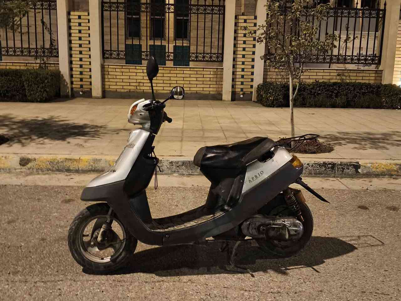 دراجه بطه 60 الدراجه كلشي ماعوزه بس كفراته وصخه وباتري السعر 295
العنوان: شارع مستشفى الولاده
***********
