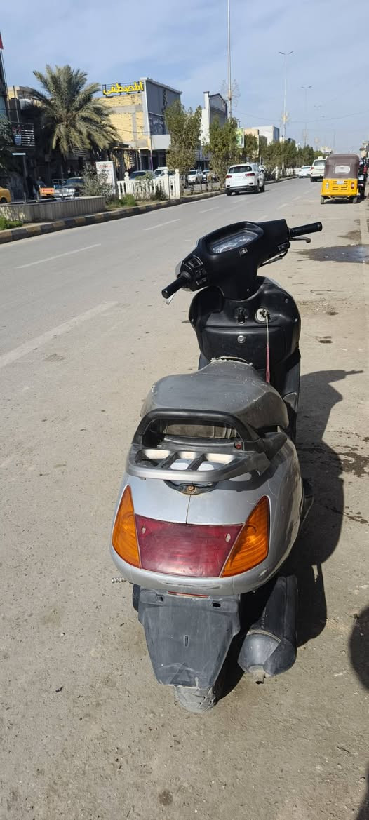 السلام عليكم اسبيسي ياباني ما مفتوح  كله شغاله عده قفل الجنطه  السعر 700 وبيه مجال شي بسيط 
***********
