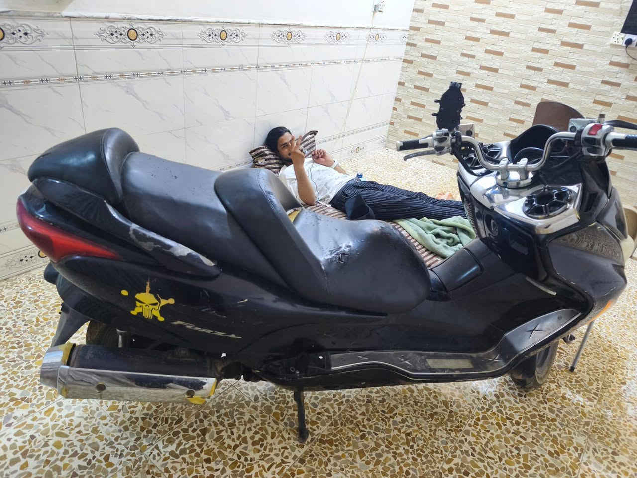 فورزه 08 كير ملغي كفراتها 80 بالميه
فيت بم جديد
ستان حساس 
كهربائيات شغاله
اشاير ودب
دسكات جديده 

مكانها كوت 

‏‪ ***********‬‏للاستفسار
