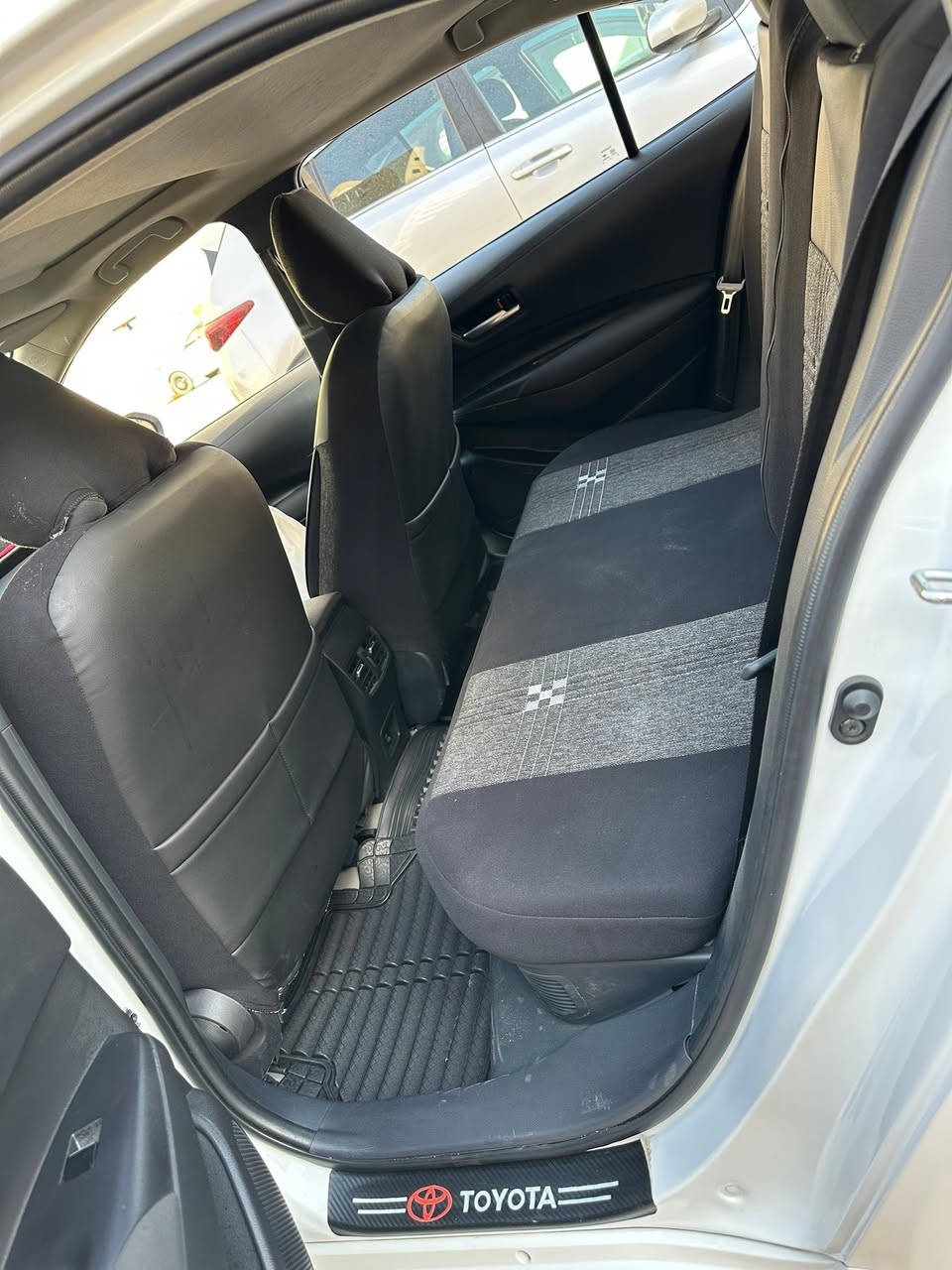 🚘 للبيع كورولا هايبر 2024 (صيني شكل الأمريكي)
✅ كلين بدون حوادث
✅ مكفولة
✅ رقم شمالي
✅ السيارة باسمي والتحويل خلال يوم واحد
✅ محرك 1800 سي سي
✅ ماشية 70 ألف كم

المواصفات:
✔️ فتحة سقف
✔️ تبريد قطعتين
✔️ بصمتين (تشغيل + فتح الأبواب)
✔️ مقاعد مخمل
✔️ كاميرا خلفية
✔️ تحكم كامل من الستيرن
✔️ السيارة كاملة وجاهزة ولا تحتاج أي مصروف

الملاحظات:
🔹 فقط بعض الشخطات البسيطة في الدعاميات الأمامية والخلفية.

💰 السعر: 153$ بيها مجال قليل.

📞 للاستفسار:
***********
