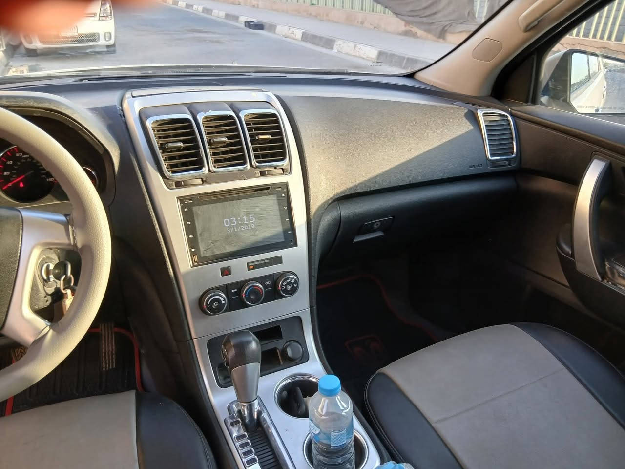 سلام عليكم  جمسي اكاديا 2010رقم بغداد جديد  هزه. جديده   محرك وكير. وكهربائيات  وحداديه  وتبريد  شرط 
دوشمه جديده   كامره خلفيه. سنتر لك   
بيها ملاحضات بسيطه  
شرط تحويل   مكانها بصره سفوان   سعر. 90وبيها  مجال  مراوس. ب. امبالا.  
***********
