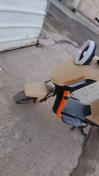 دراجة شحن للبيع ماركة وينلي f3  مسافة 40km  بيها سماعة بلوتوث  بيها هو...