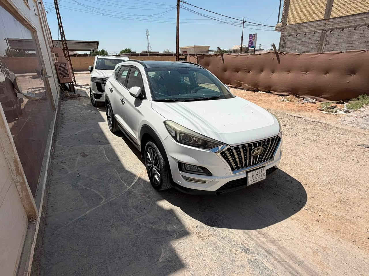 توسان 20 شركه الكاصد مكفوله من صبغ وضربه رقم بغداد عنواني بابل جبله *********** السعر المطلوب 190 ورقه
