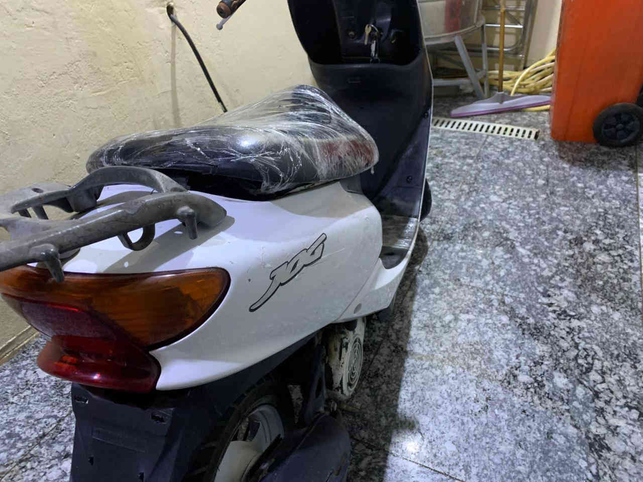 السلام عليكم دراجه عصفوريه للبيع دراجه حلوه بيه دبل رياضي و فج امامي سعر 275 و بيه  مجال الطيبين مكاني بغداد البلديات ***********
