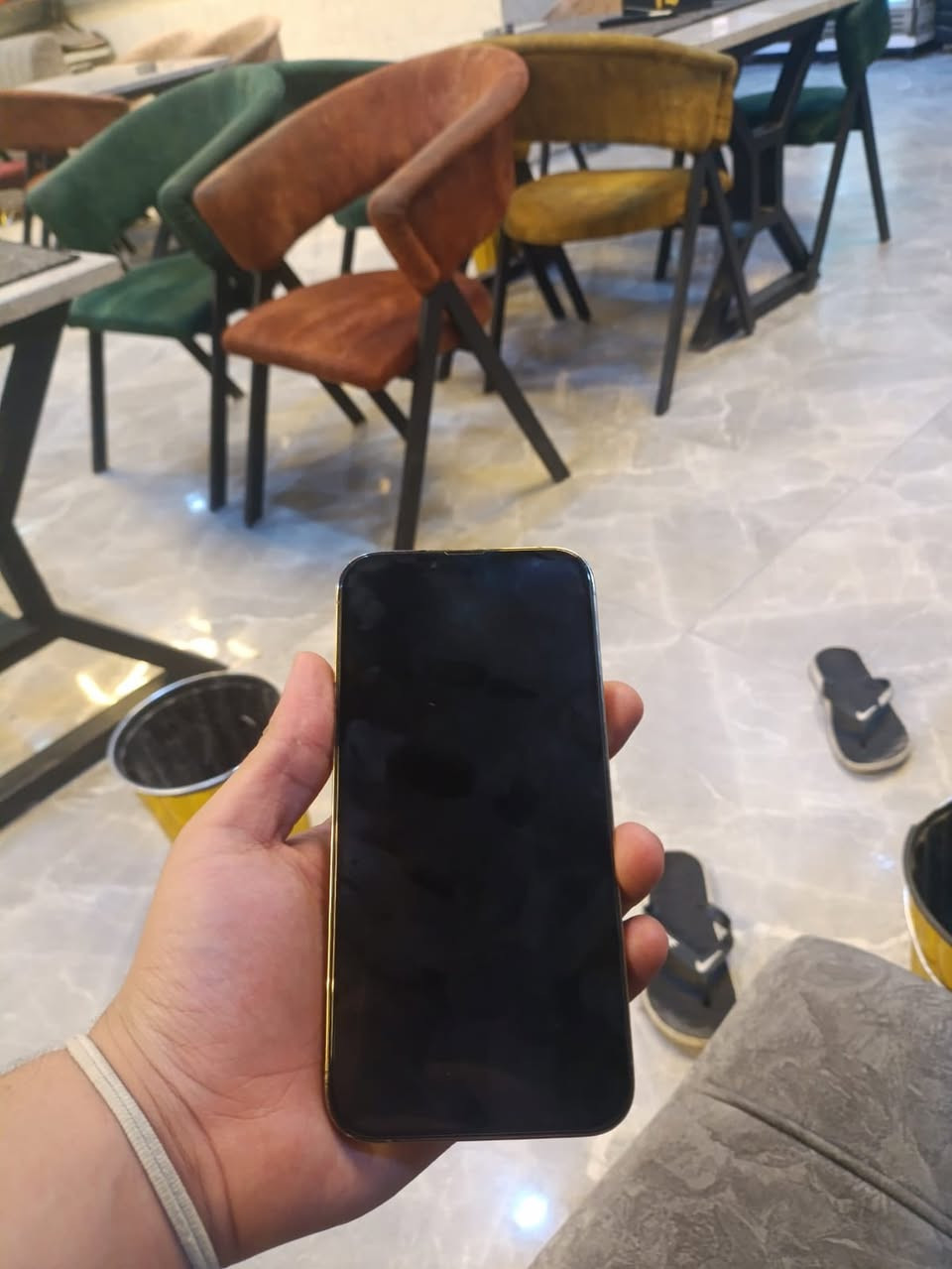 ايفون 13 برو ماكس
لون ذهبي 

جهاز حلو ونضيف حيل 

مبدل شاشه وبطاريه البطاريه اصليه من الشركه 

تقرا مسج اصلي 

فيس إيدي شغال 

بطاريه 84 

ذاكره 128 

السعر 450 وبي مجال قليل 

***********
