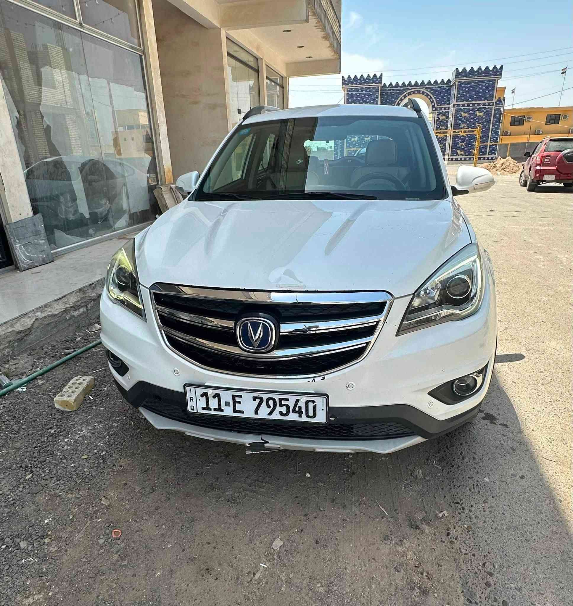 سلام عليكم شانجان cs35 موديل 2019 بيها جاملغ وباب خلفي رش صبغ موضربه قويه يعني السعر 90 مكاني بغداد هاتف ***********
