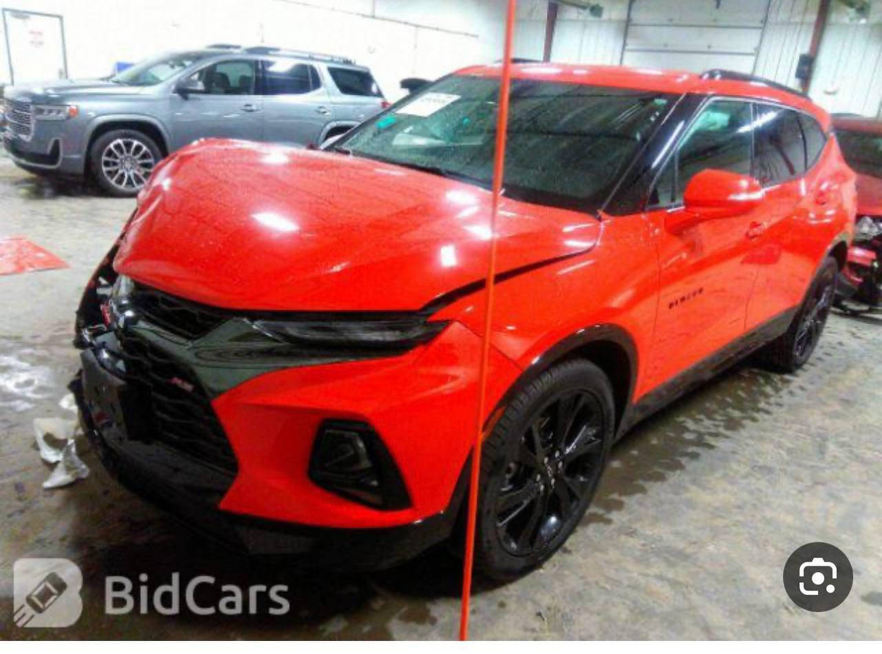 بلايزر  موديل 2021 ✅
فئه RS اعلى فئة بلبلايزر

لون احمر مميز
فول الفول ما عدى البانوراما 
بصمات للابواب الاربعه مع بصمه تشغيل مع تشغيل عن بعد
لايتات زينون عالي ناصي مع لد نهار
ويل حجم 21 مع تاير بحالة ممتازة برجستون جديد
اشارات بالمرايا الجانبيه مع رادار امامي 
4 كامرات محيطية
مع كامرتين خلفيات
جنطة كهرباء مع امكانيه الفتح بواسط الرجل 
كراسي السياره جلد اسود اصل مع تطعيم باللون الاحمر 
كراسي المقدمه تحكم كهرباء
الكراسي الاماميه تبريد تدفئه
و الكراسي الخلفيه تدفئه فقط
ذاكره كشن للسائق 
خمس وضعيات قيادة 
ستيرن كهرباء الحركة
رادار امامي مانع للتصادم 
هزاز بلكشن تنبيه 
تحديد المسار
شاشه جبيره
شاحن واير ليس لاسلكي 
محرك 6 سلندر 3600
صور الحادث موجوده
مكان السيارة كربلا
***********
السعر / 220 وبيها مجال
