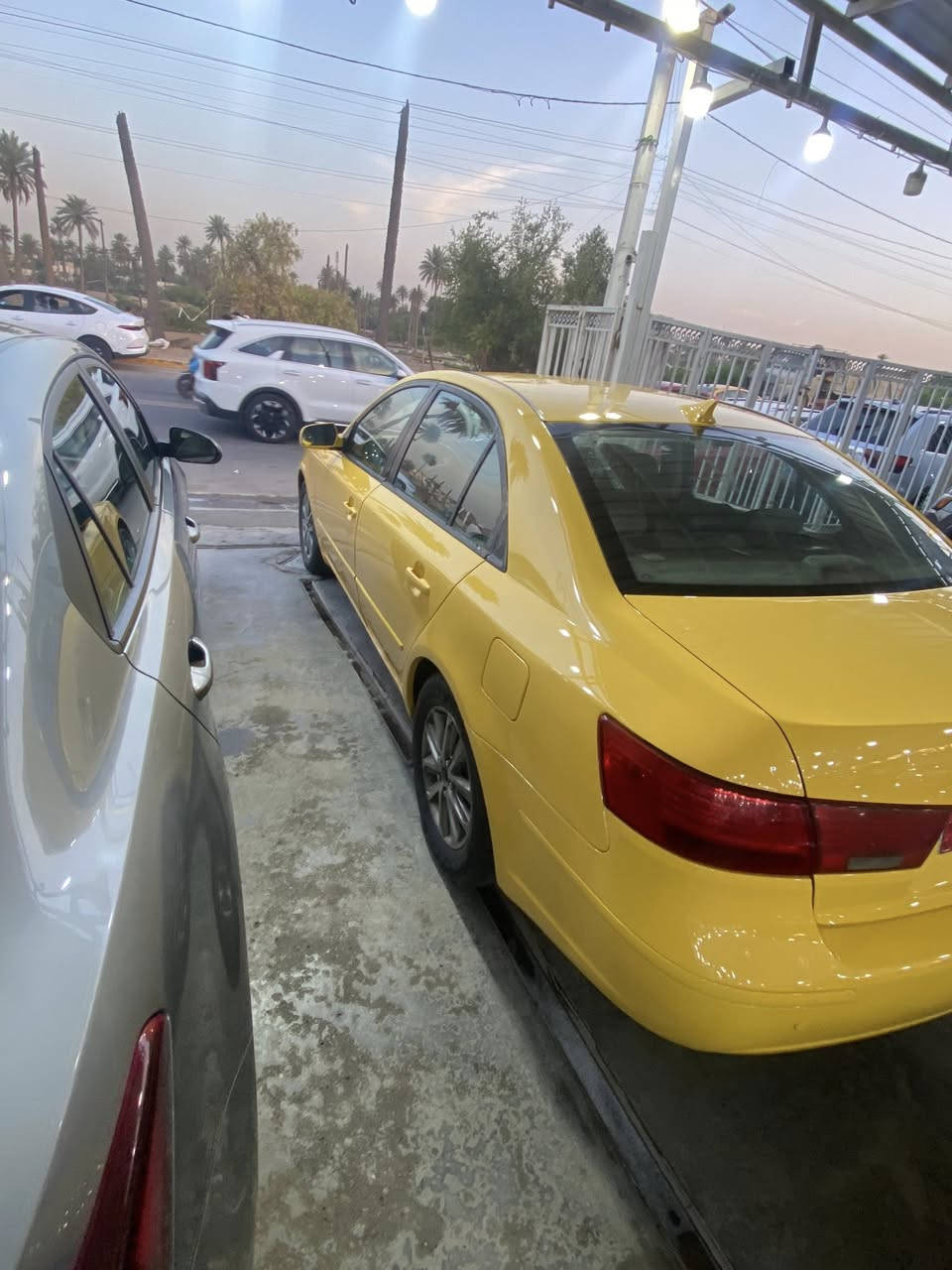 سوناتا 2009امريكي رقم بابل بسمي خطها كربلاء  هنا صار بيها حتدث مبدل فخذه صبغ جديد شاشه كامره تخم تاير  كير ممينه تبريد خير من الله 75$وبيها محال بصيط 
بغدا الصليخ ***********

