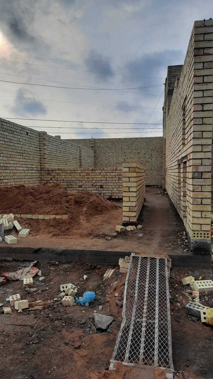 "السلام عليكم ورحمة الله..
معكم الخلفة حسين البلحاوي خلفة البناء. نضع بين أيديكم خبرتنا الطويلة في عالم البناء والترميم، حيث نهتم بأدق التفاصيل لضمان جودة العمل ومتانته.
ننفذ جميع أعمال البناء بأسعار مناسبة ودقة في المواعيد.
للاستفسار والحجز
***********
***********
