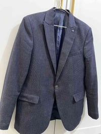 جاكيت رجالي • مقاس ٤٦ • شبه جديد