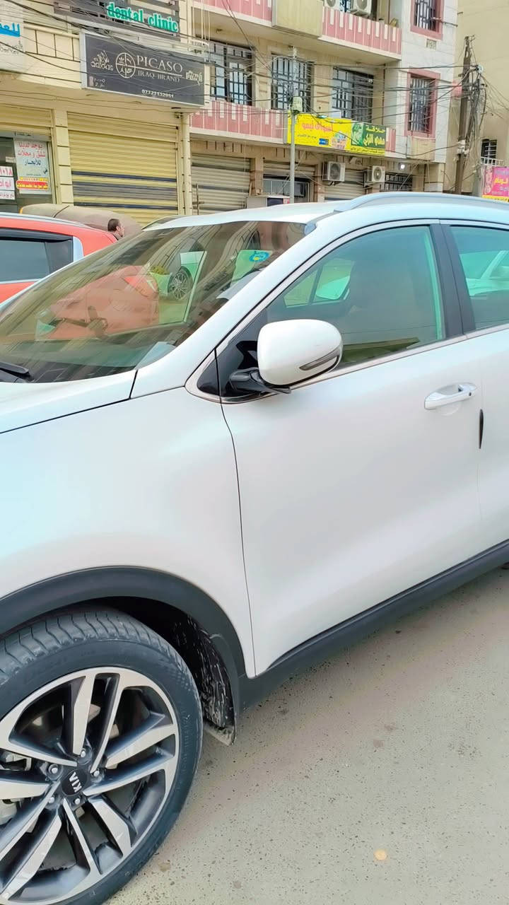 سلام عليكم سبورتج موديل 20
مكفولة فقط تكحيل بالجاملغ الامامي الايمن 
بصمة
حساس امامي خلفي
شاشة كامرة
تحكم ستيرن
مري شفط
اطارات جديدة
رقم سليماني باسمي سنوية جديدة
العنوان بغداد الجديدة 
 السعر 208ورقة بيها مجال
رقمي ***********
